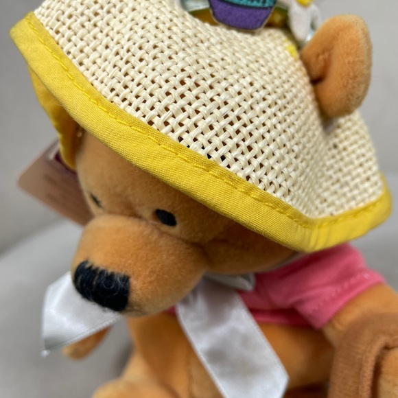 NWT Vintage Disney Easter Bonnet Pooh Beanie Plush - Picture 9 of 13